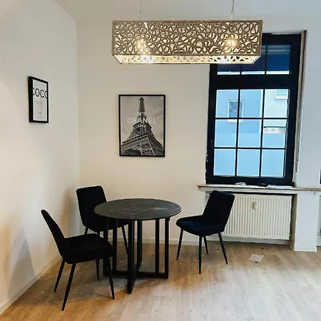 Wohngut-City Apt. 1 Zi. 1 DB + 1 EZ 34 qm mit Parkplatz