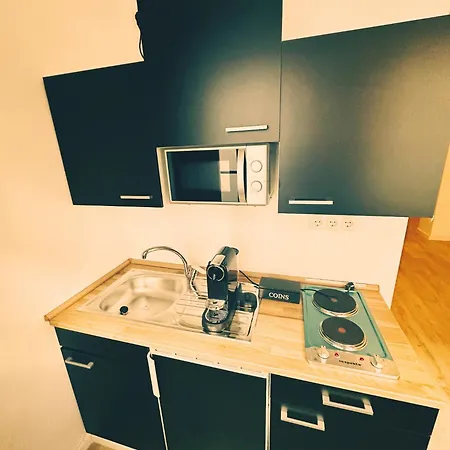 Wohngut-city Apt. 1 Zi. 1 Db + 1 Ez 34 Qm Mit Parkplatz *