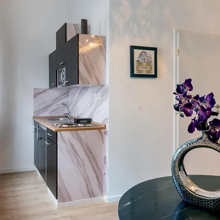 Apartment Wohngut-City Apt. 1 Zi. 1 DB + 1 EZ 34 qm mit Parkplatz *